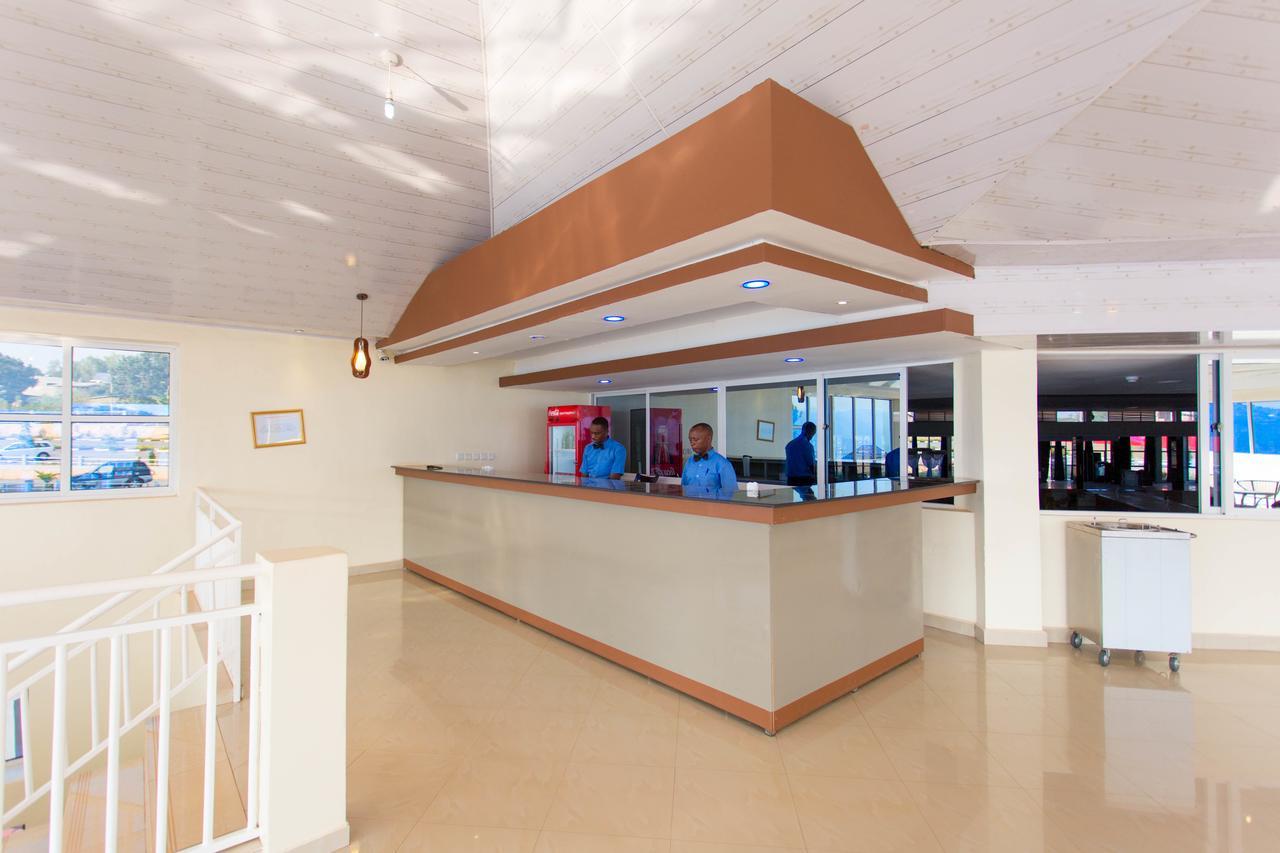 Dove Hotel Кігалі Екстер'єр фото